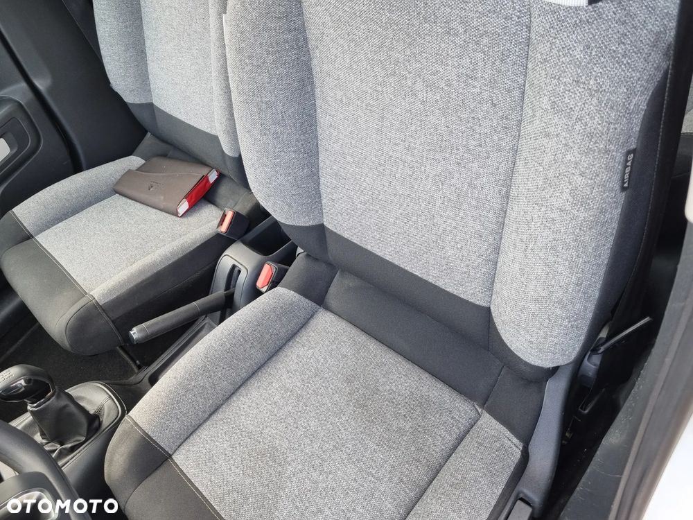 Citroën C3 Pure Tech 82 FEEL - 13