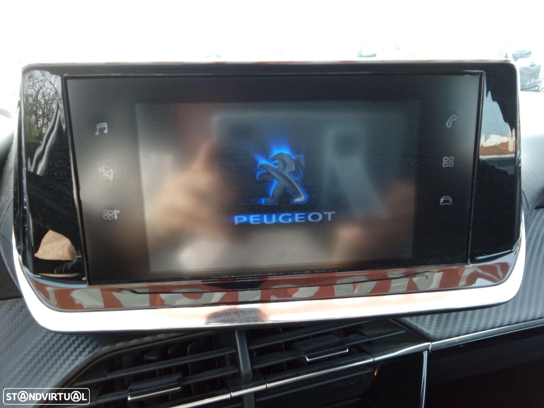 Peugeot 208 1.2 PureTech Active - 12
