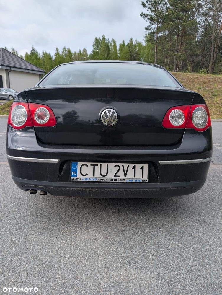 Volkswagen Passat 1.9 TDI DPF BlueMotion - 6
