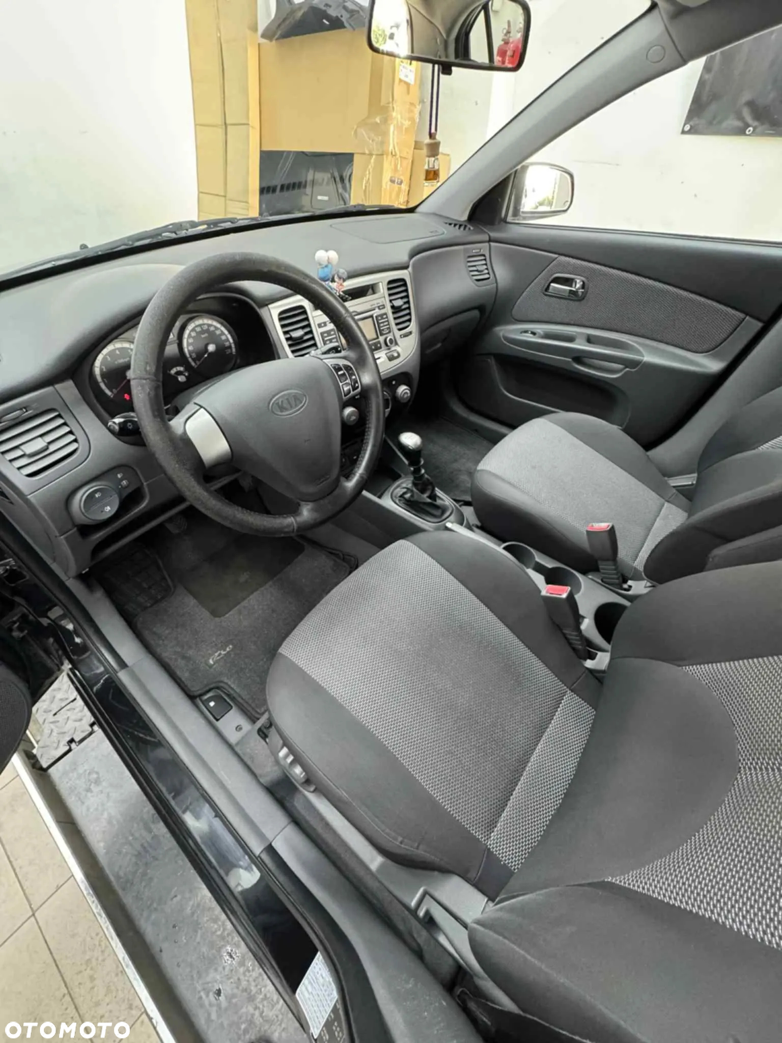 Kia Rio 1.4 Comfort - 9