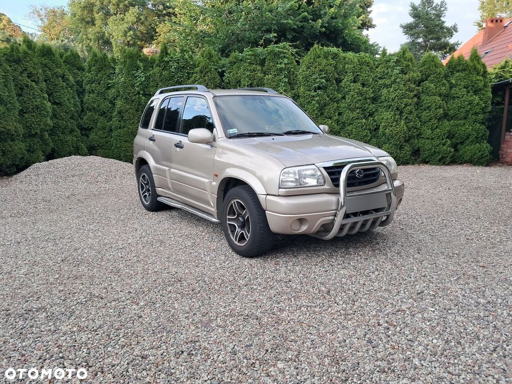 Suzuki Grand Vitara 2.0 - 1