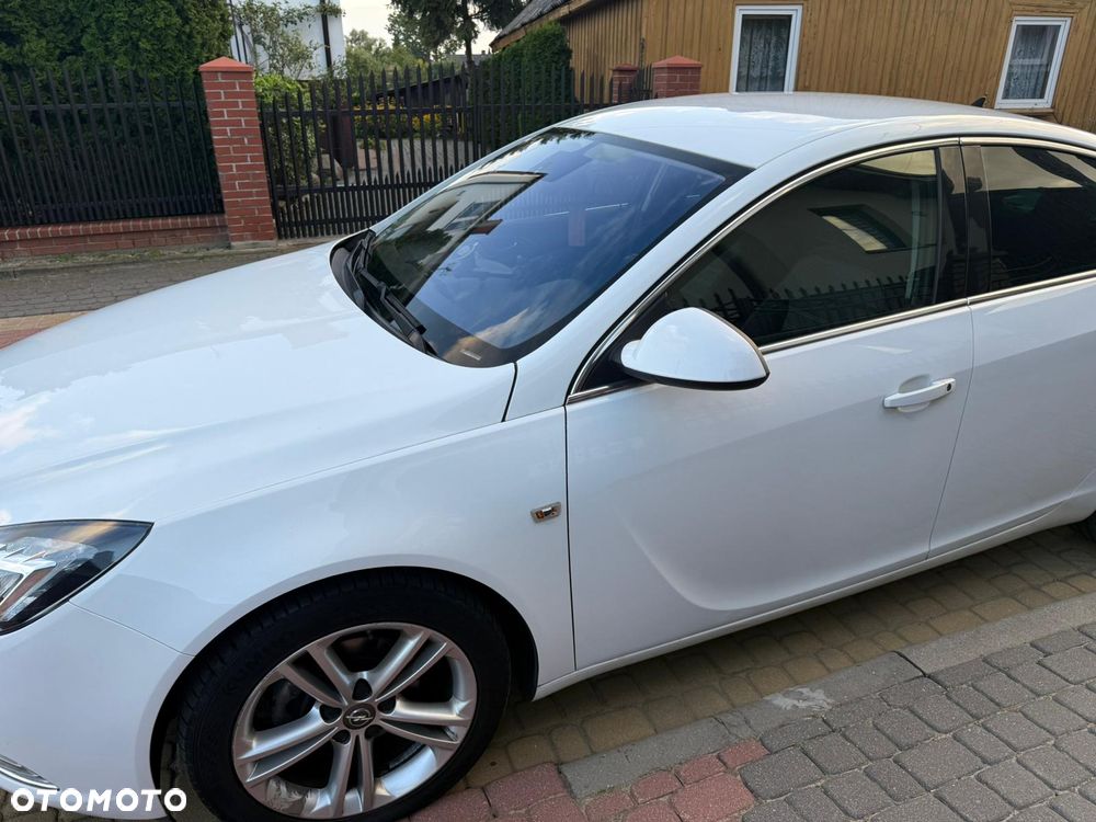 Opel Insignia - 10