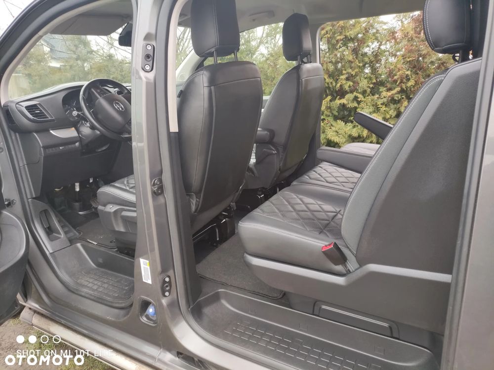 Toyota proace - 10
