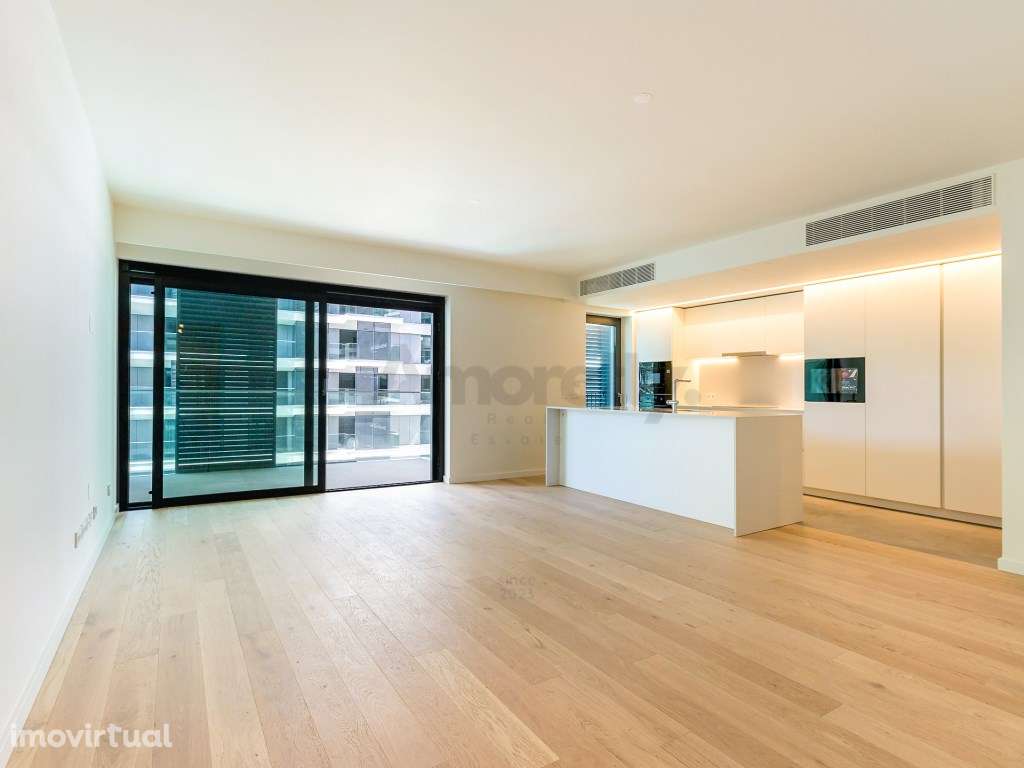 T2 Novo Com Piscina E Lugar de Garagem - Grande imagem: 4/25