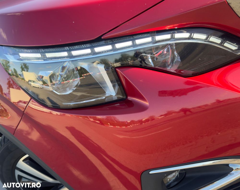 Peugeot 3008 1.2 PureTech Turbo S&S EAT8 Allure - 3