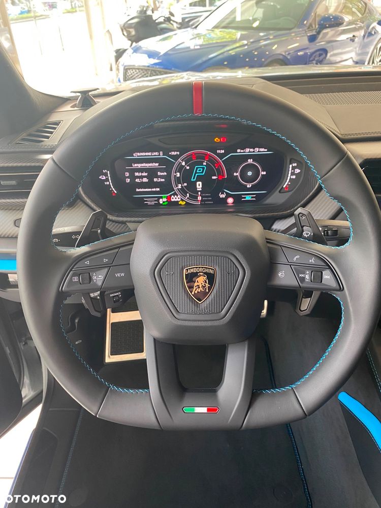 Lamborghini Urus - 8