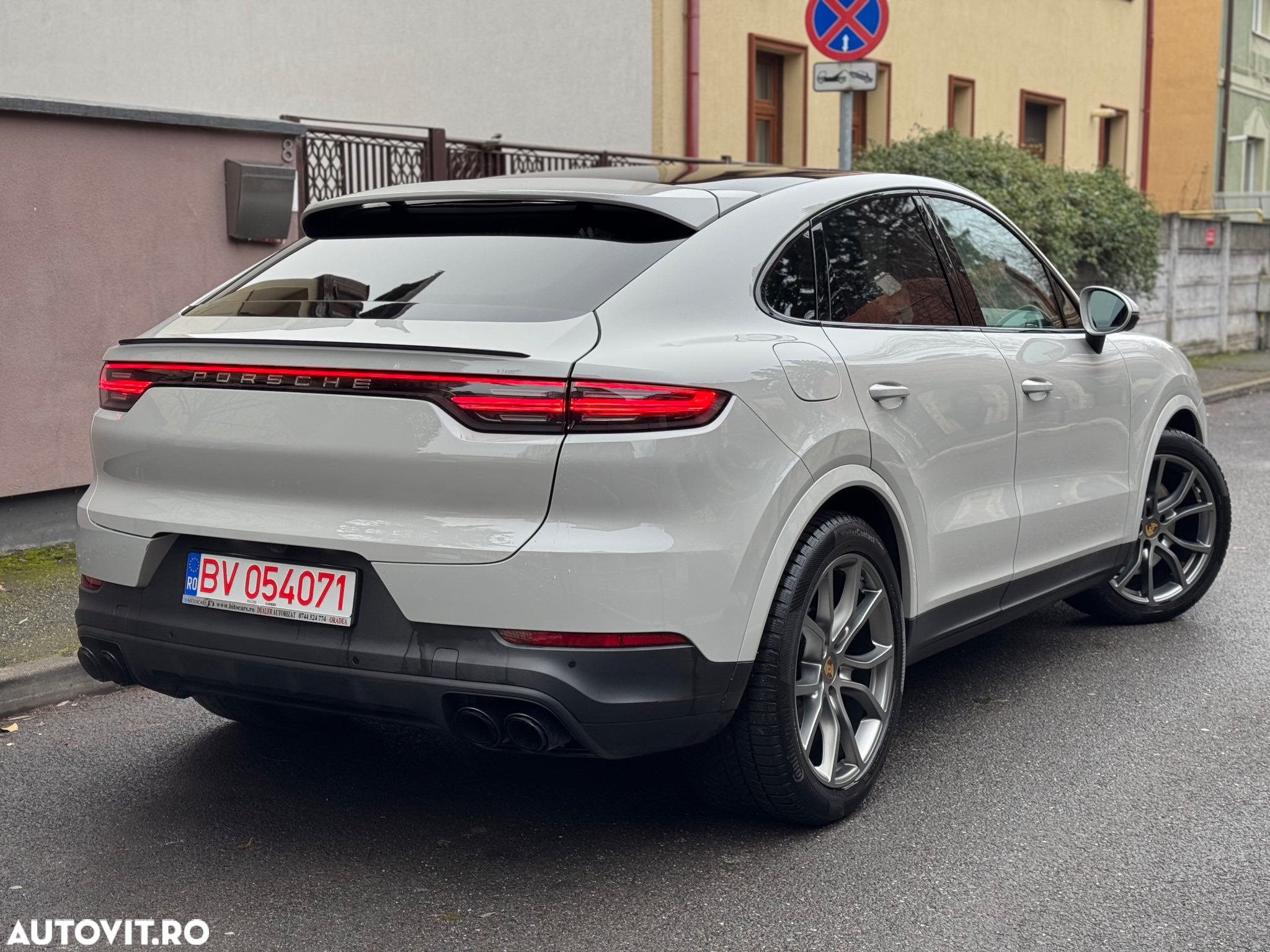 Porsche Cayenne Coupe S - 2