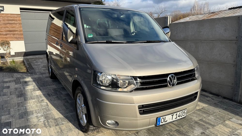 Volkswagen Multivan - 9