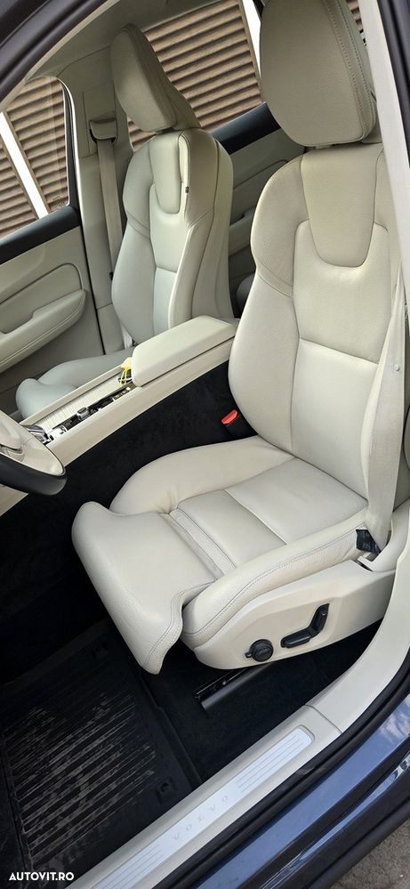 Volvo XC 60 B4 MHEV AT8 AWD Inscription - 17