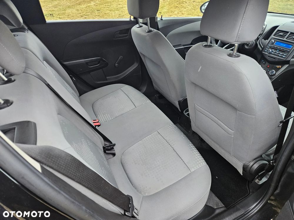 Chevrolet Aveo - 23