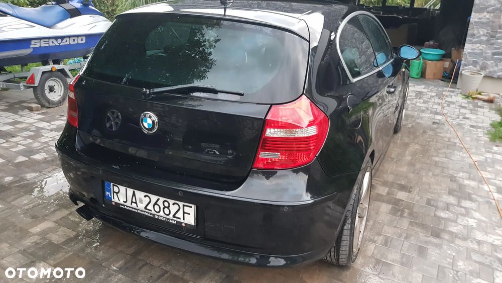 BMW Seria 1 123d - 4