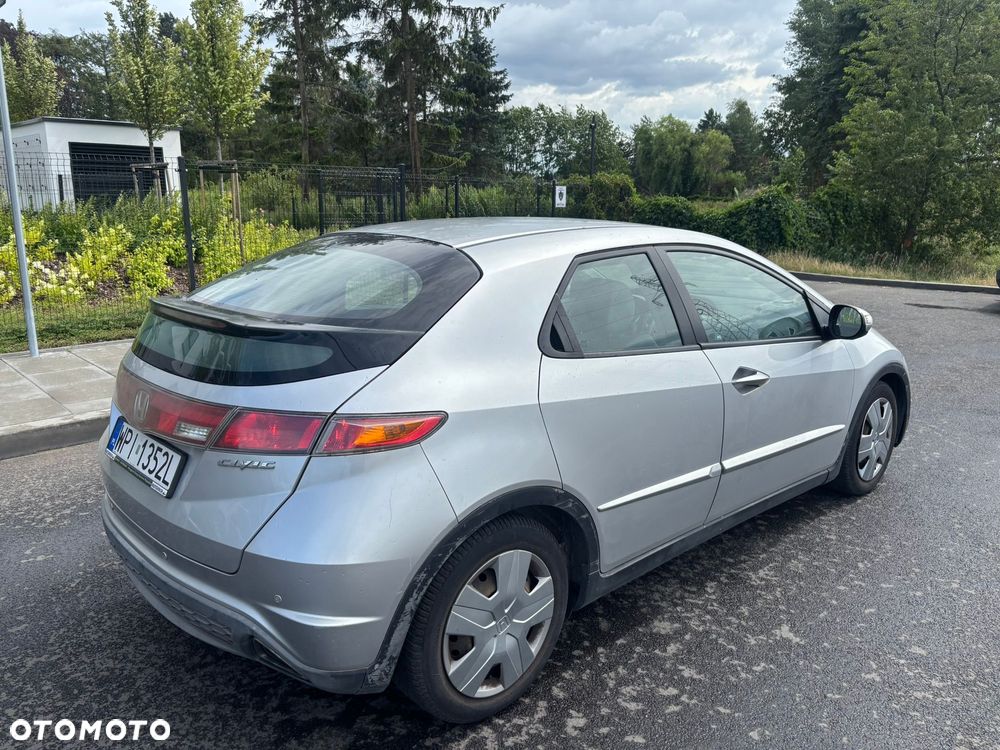 Honda Civic 1.8 Executive - 10