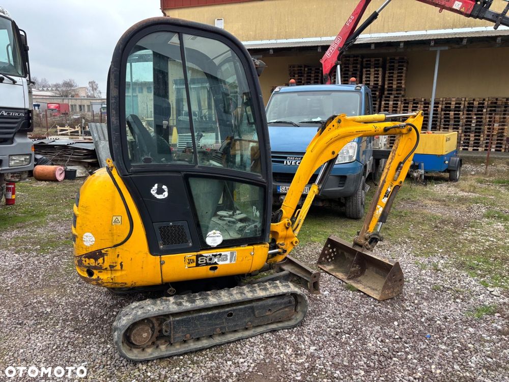 JCB 8018 - 6