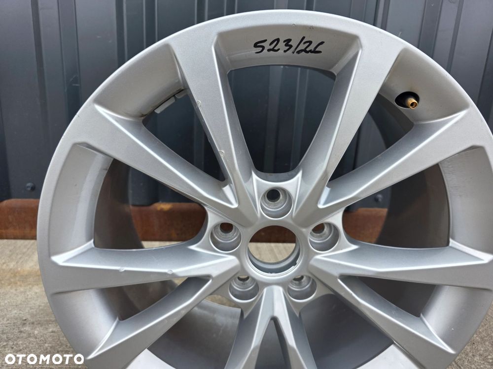 FELGA ALUMINIOWA AUDI A3 S3 8Y VW SEAT 8.0J R17 ET46 8Y0601025CC S23/26 - 5