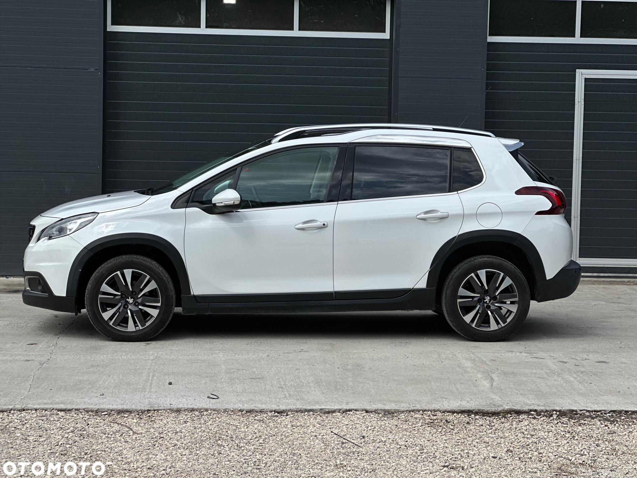 Peugeot 2008 - 3