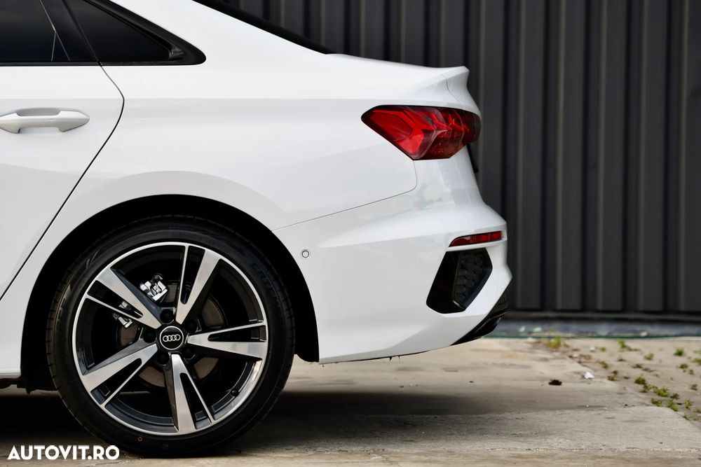 Audi A3 Limuzina 2.0 30 TDI S tronic S Line - 19