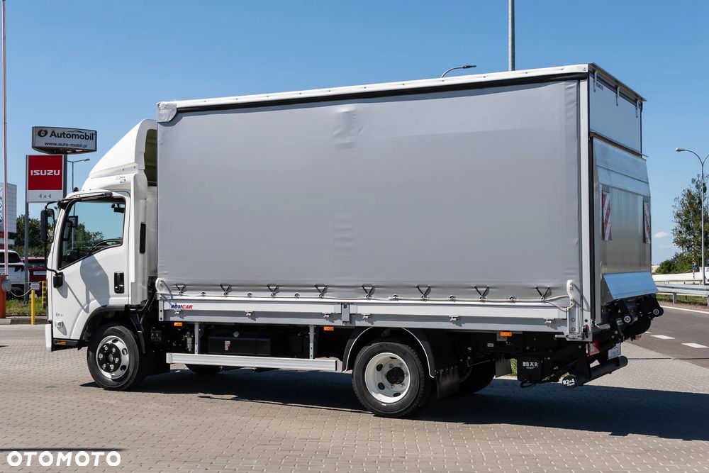 Isuzu M30 - 4