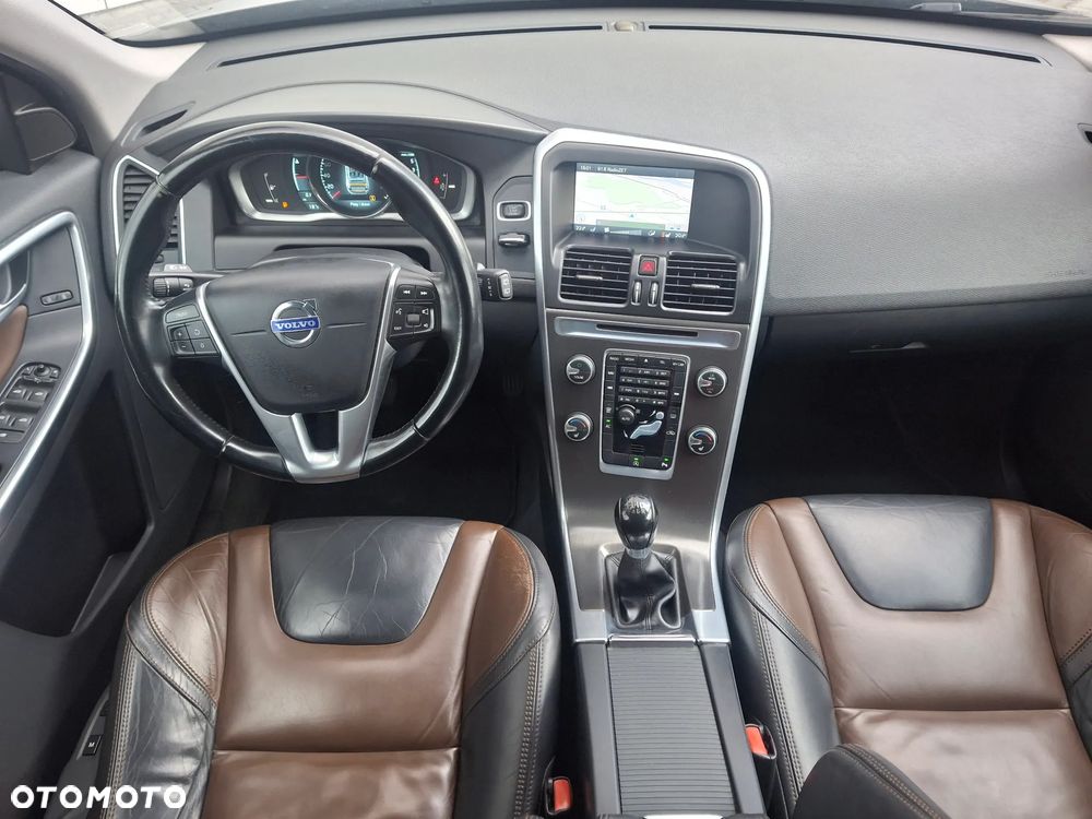 Volvo XC 60 D3 Edition Pro - 25