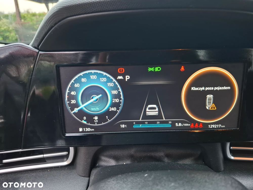 Hyundai Elantra 1.6 Executive CVT - 3
