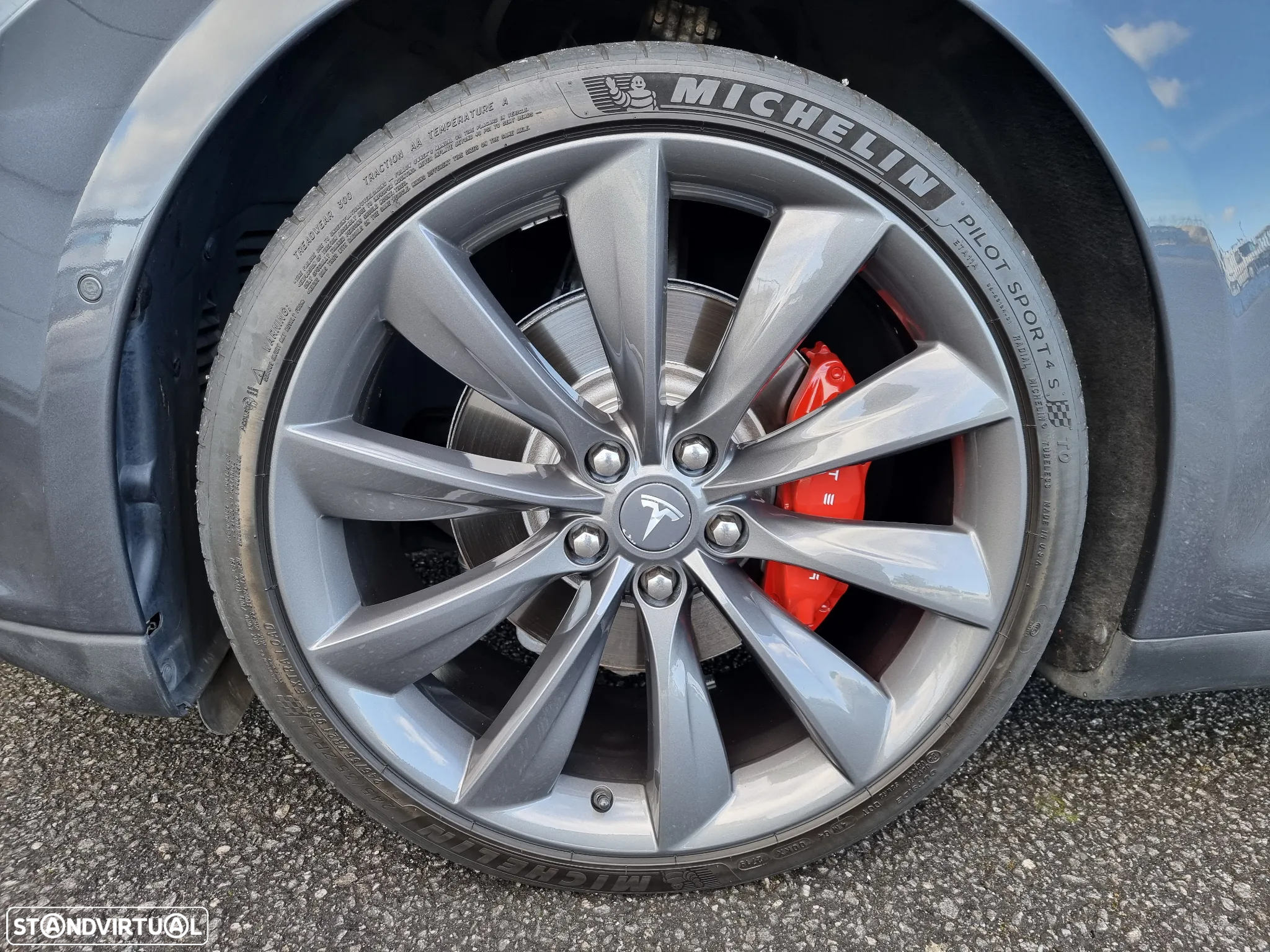 Tesla Model S Standard - 5