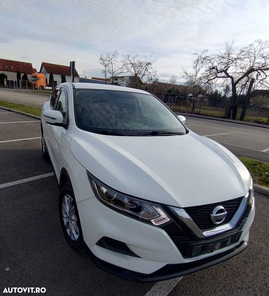 Nissan Qashqai - 1