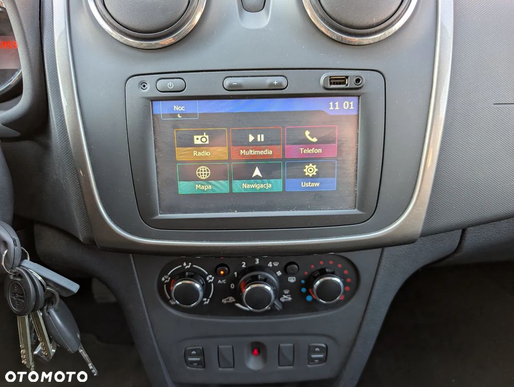 Dacia Sandero 1.2 16V Laureate - 27