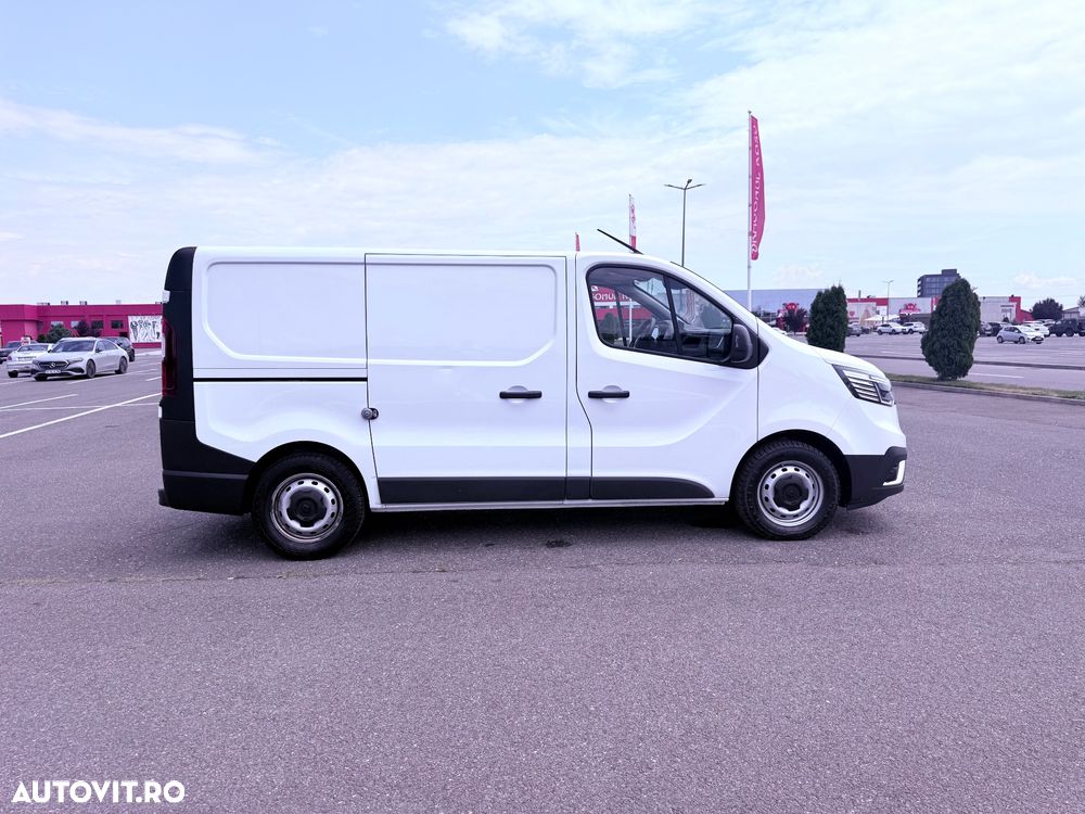 Renault Trafic 2.0 Blue dCi 130 Furgon Cabina Dubla L2H1 - 14