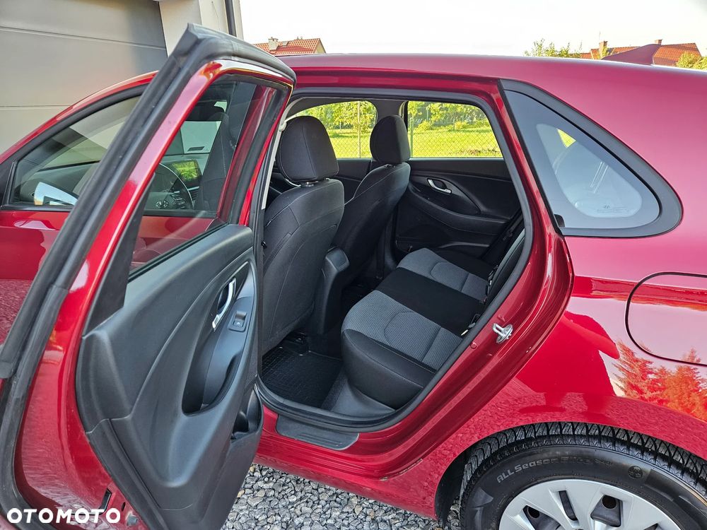 Hyundai i30 1.5 DPI Classic + - 30