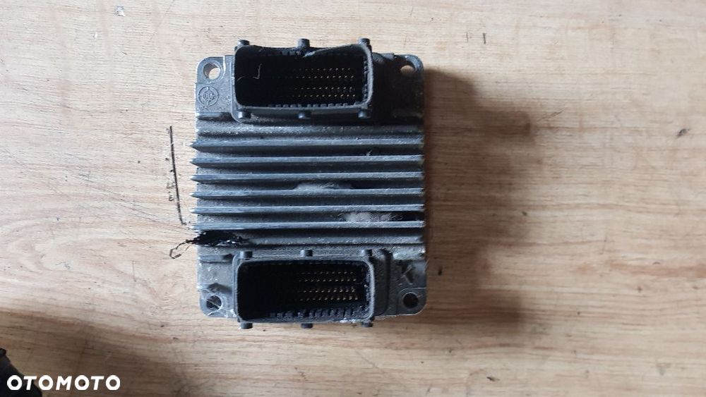 OPEL 1.7 ISUZU  KOMPUTER  8972272257 09389429 - 1