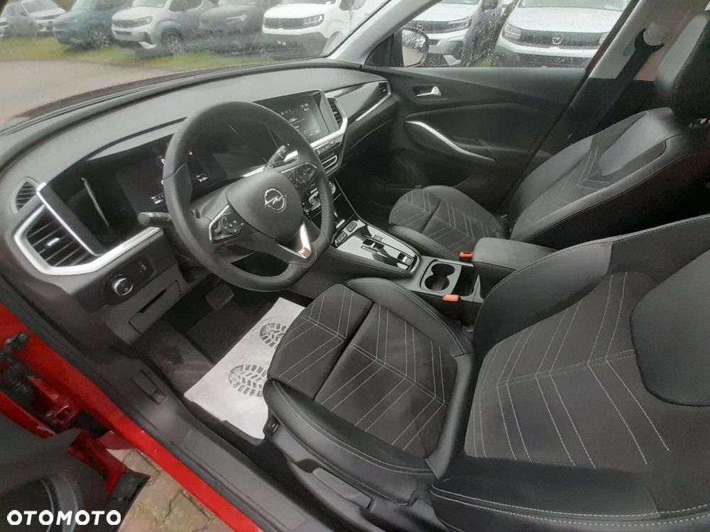 Opel Grandland 1.2 T GS S&S - 13