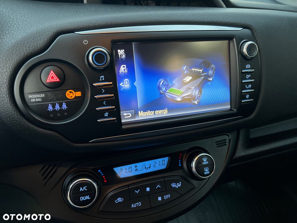 Toyota Yaris 1.5 VVT-i Selection - 12