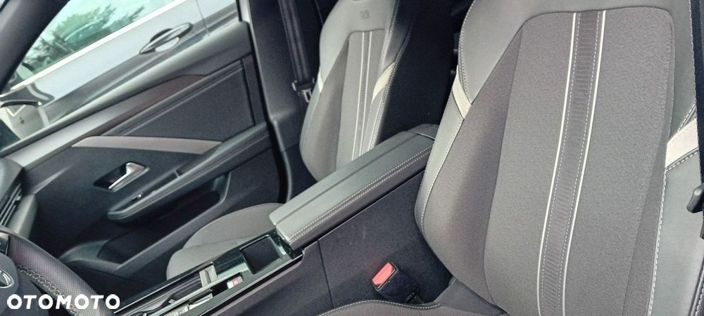 Opel Astra 1.2 T GS Line S&S - 17