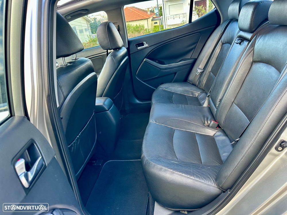 Kia Optima 1.7 CRDI TX - 29