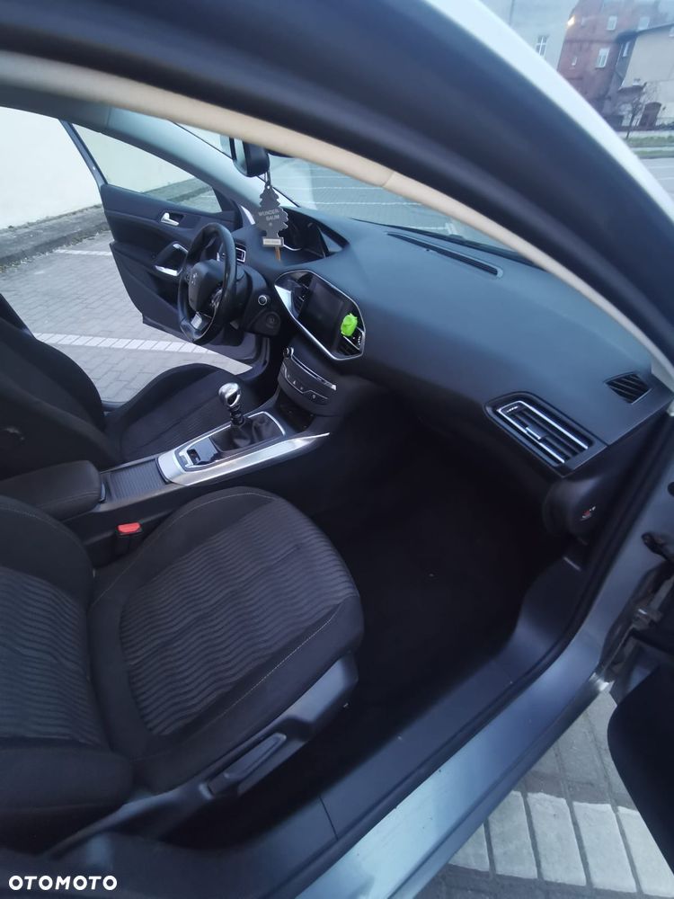 Peugeot 308 2.0 HDi Active - 8