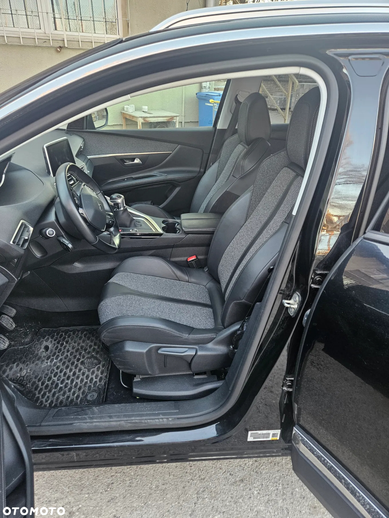 Peugeot 3008 1.5 BlueHDi Allure S&S - 10