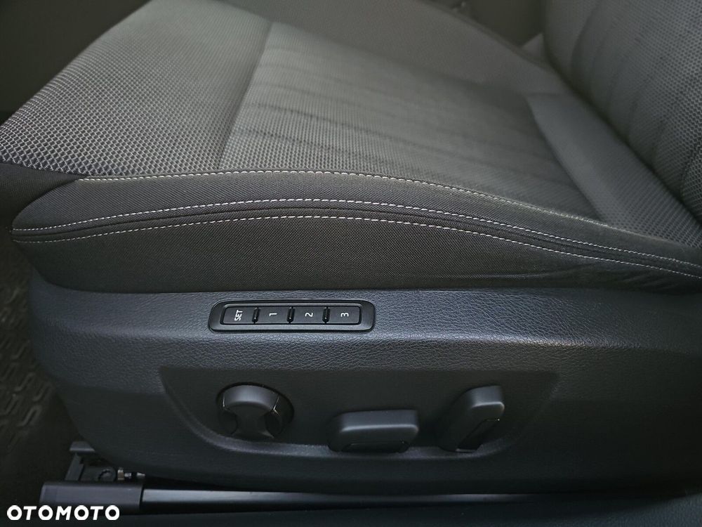 Skoda Superb 2.0 TDI SCR Style DSG - 15