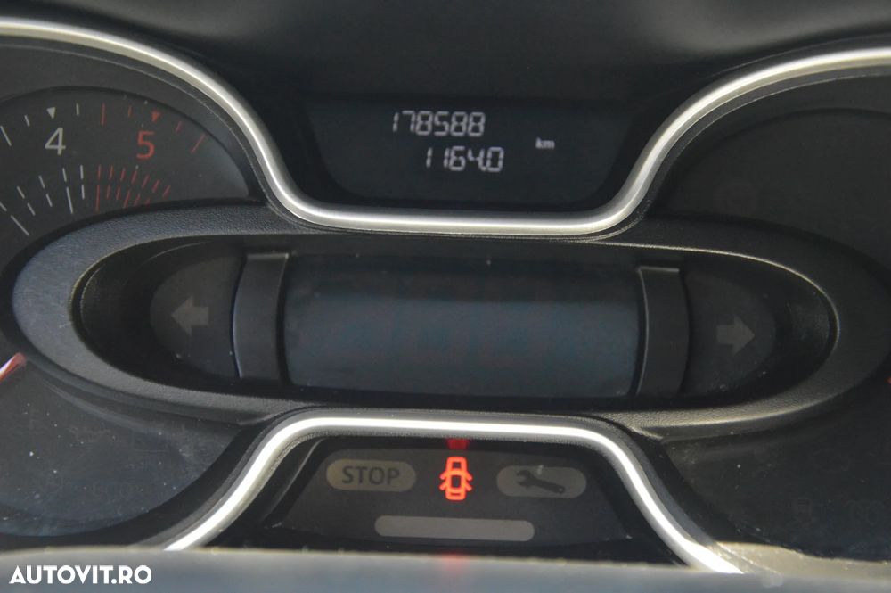 Renault Trafic - 36