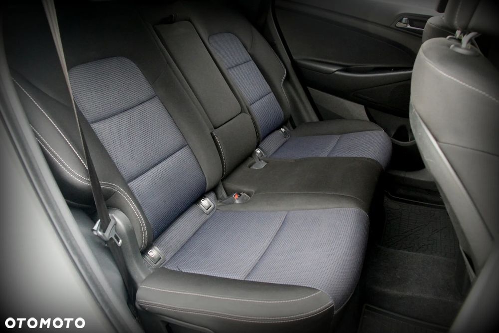 Hyundai Tucson 1.7 CRDI BlueDrive Comfort 2WD DCT - 11