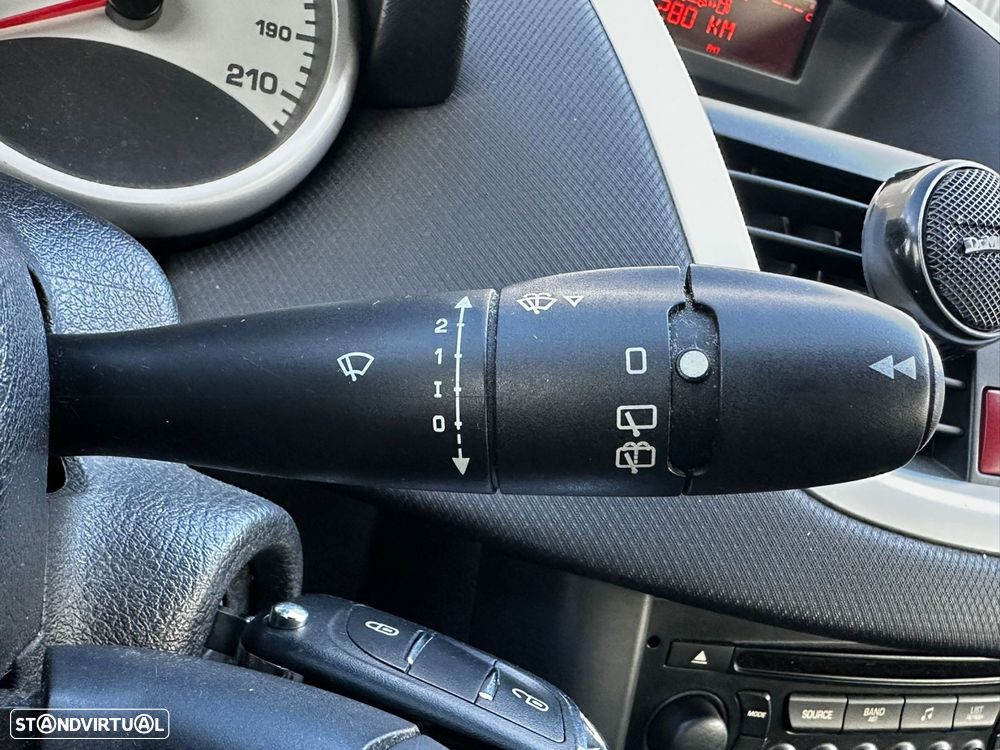 Peugeot 207 1.6 HDi Sport - 15