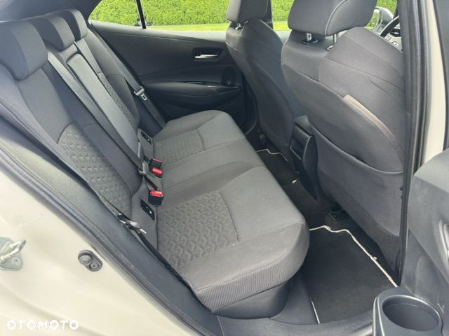 Toyota Corolla - 23