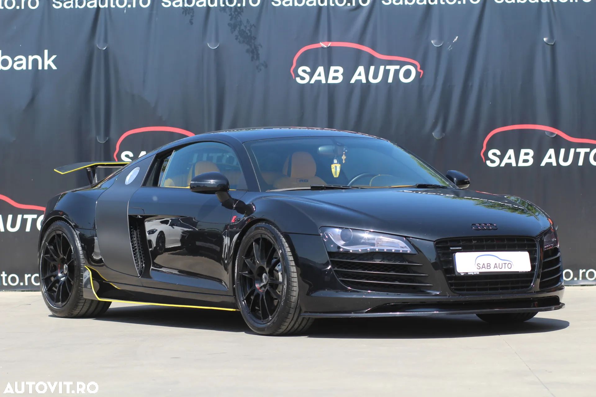 Audi R8 4.2 FSI Quattro R-Tronic - 1