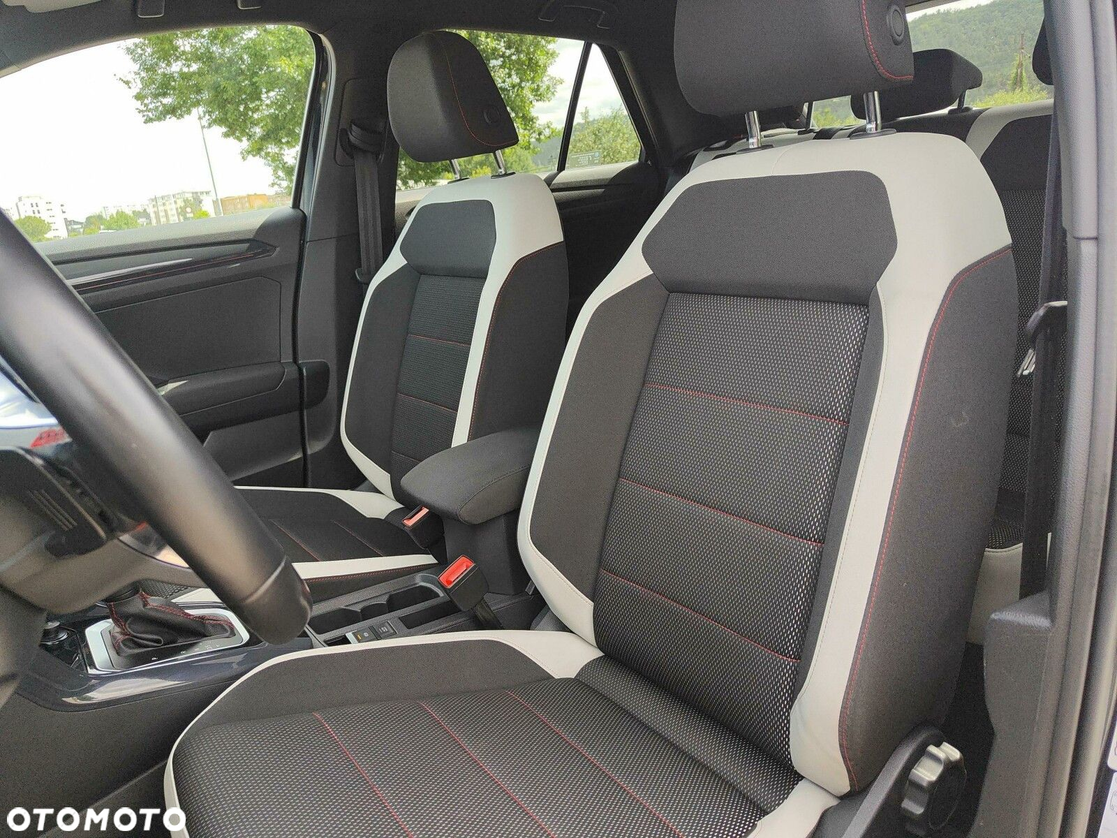 Volkswagen T-Roc 1.5 TSI ACT Premium DSG - 14