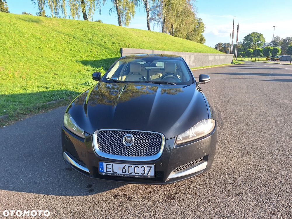 Jaguar XF 2.2 D Luxury - 3
