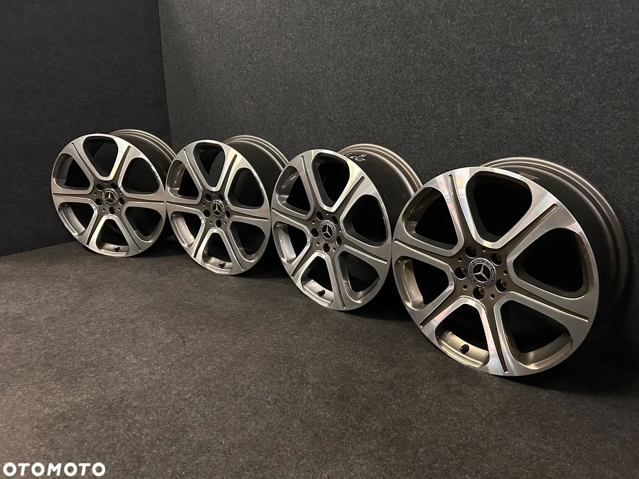 Alufelgi Mercedes E-Klasa W213, W212, C-Klasa W205, W204, V-Klasa 19 cali 5x112 4szt. Ładne z czujnikami! - 1