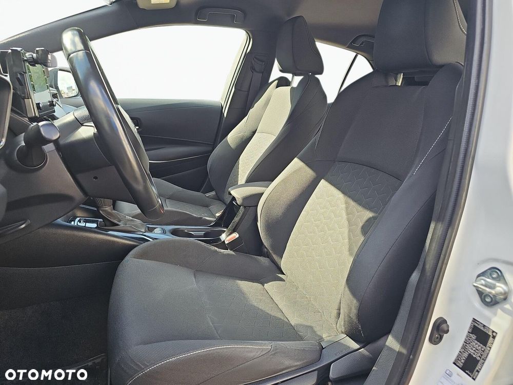 Toyota Corolla - 13