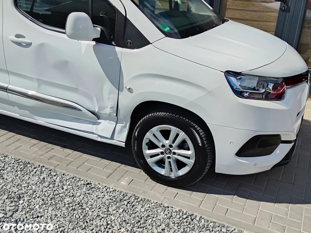 Toyota Proace City Verso 1.2 Turbo L1 Team Deutschland - 14