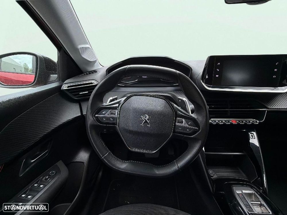 Peugeot 208 - 13