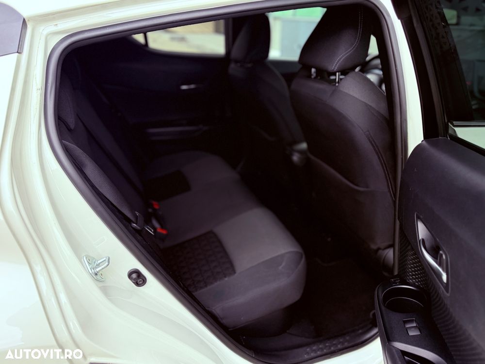Toyota C-HR 1.8 HSD 122 CP 4x2 CVT C-ult Style bi-tone - 26