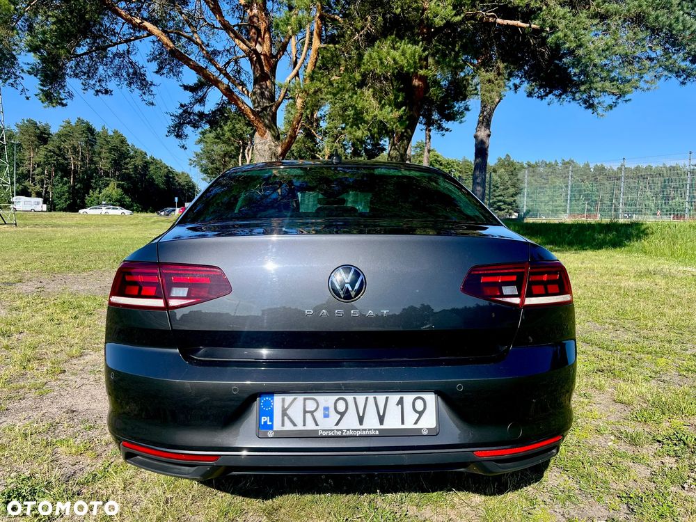 Volkswagen Passat 2.0 TDI SCR Comfortline DSG - 12
