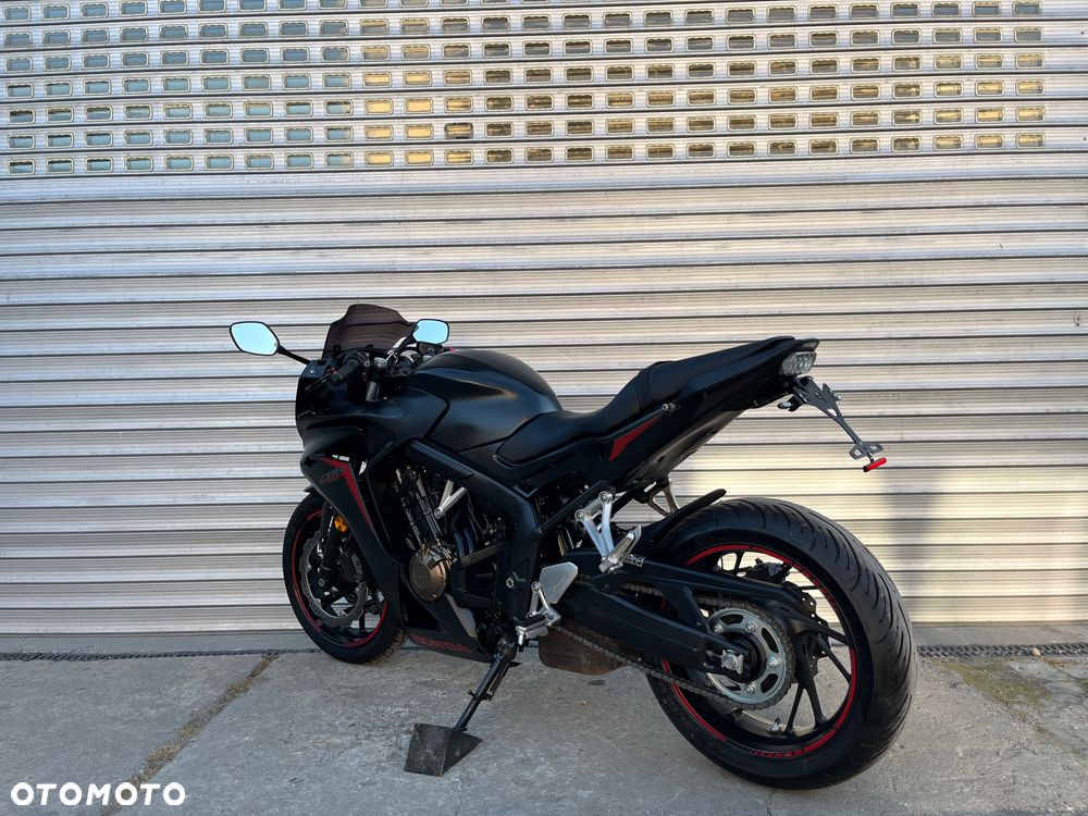 Honda CBR - 9